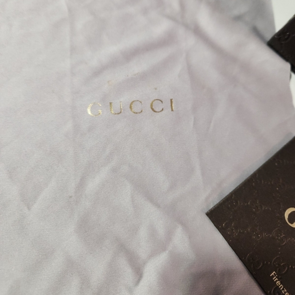 Gucci Sunglasses with Case - Picture 5 of 6